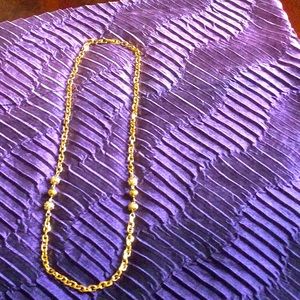 Light weight double link gold tone necklace
